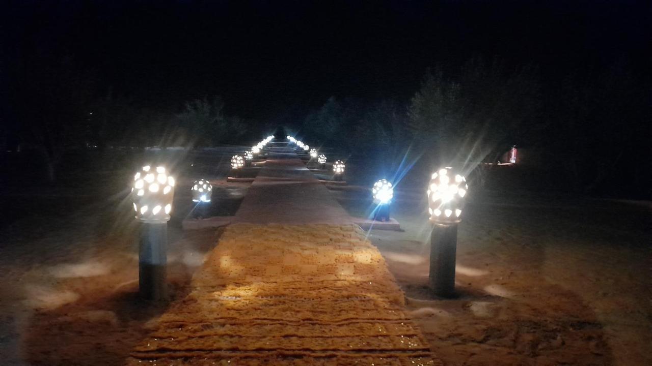 Luxury Trek Desert Camp Мерзуга Екстер'єр фото