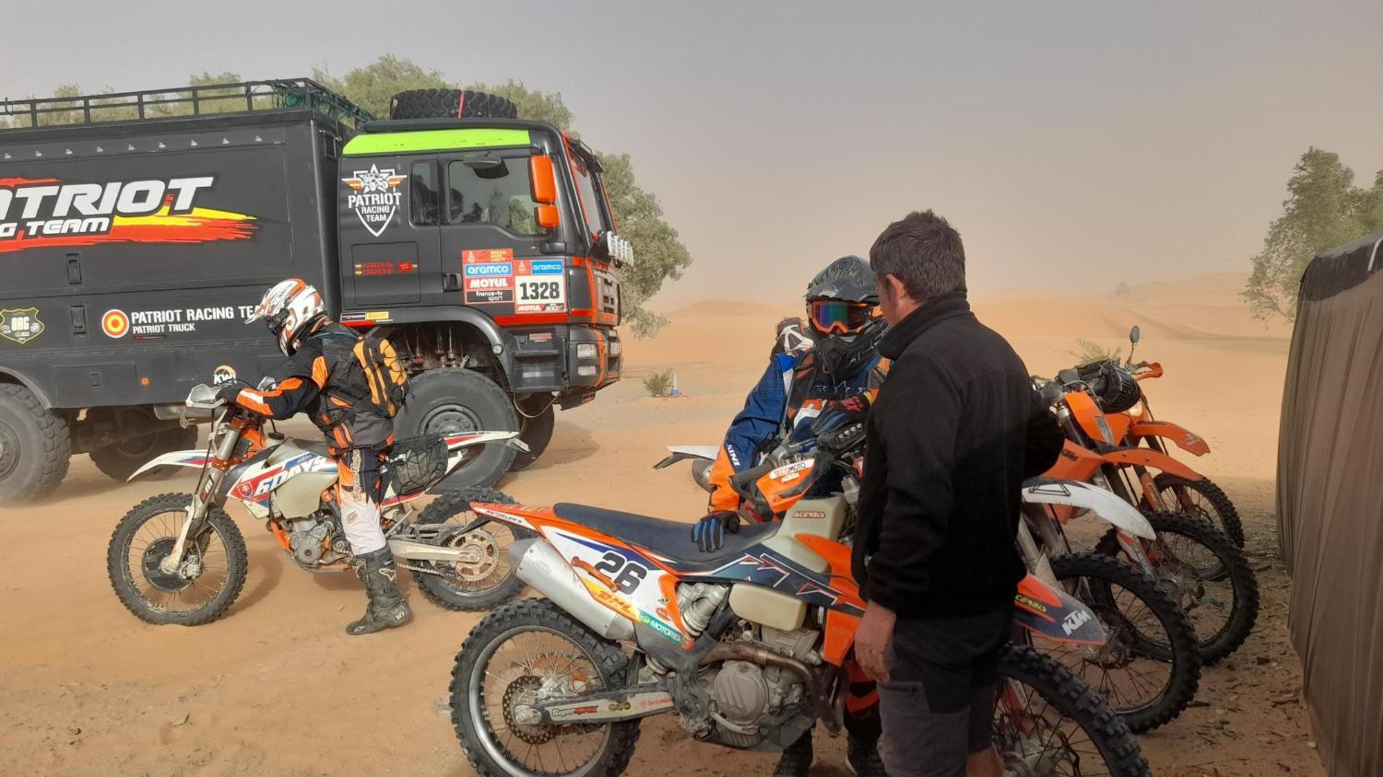Luxury Trek Desert Camp Мерзуга Екстер'єр фото