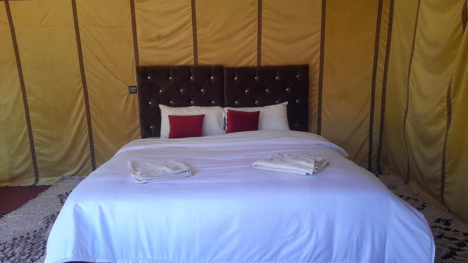 Luxury Trek Desert Camp Мерзуга Екстер'єр фото